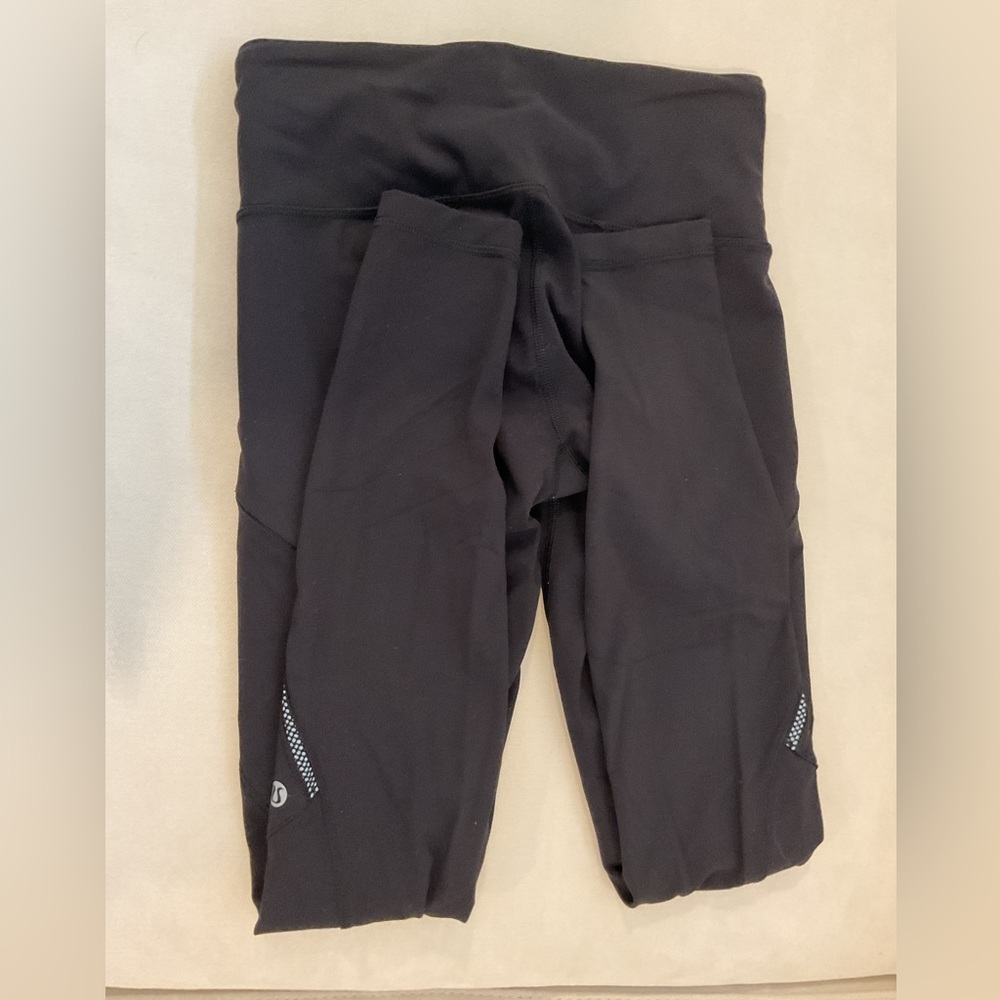 Black Lululemon leggings